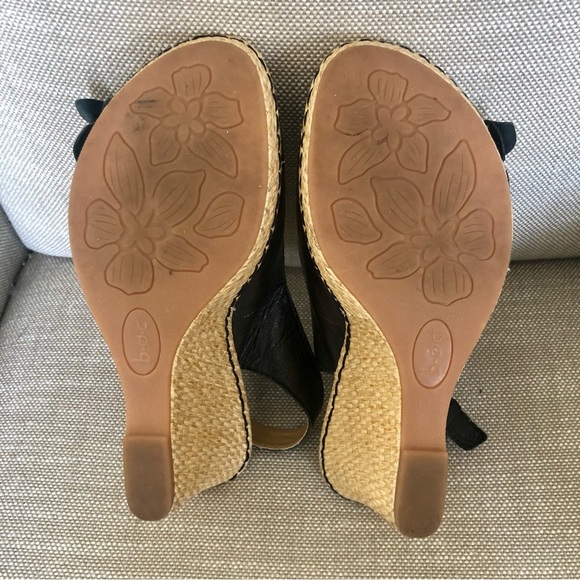 Born b.o.c Wedge Sandals Size 6 Slingback Floral Black Leather Comfy Chic - Picture 11 of 12